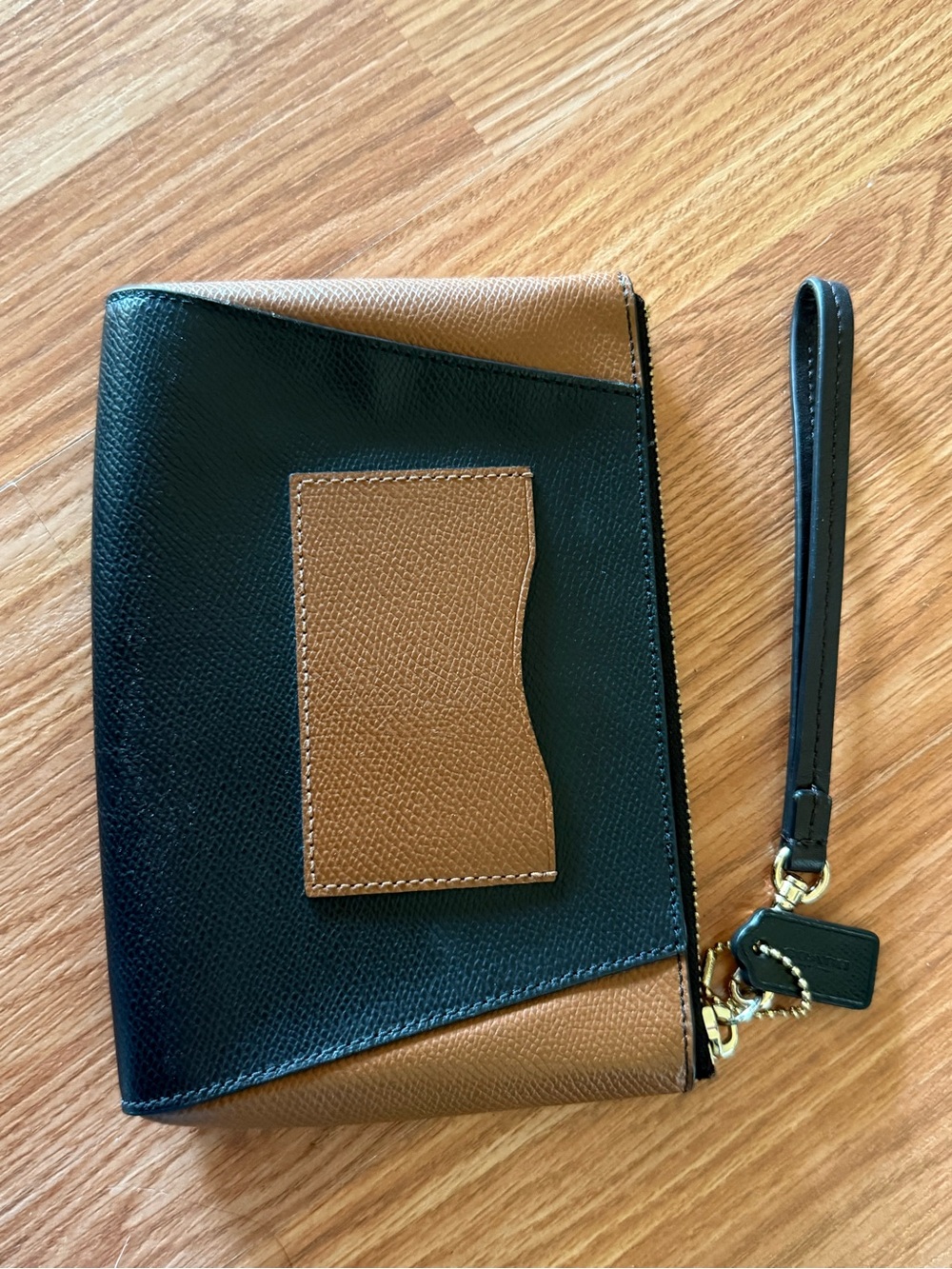 Small Coach Purse - Picture 5 of 8
